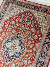 Charger l&#39;image dans la galerie, Tapis Ghom soie tissé main n°18512_205×140
