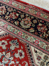 Charger l&#39;image dans la galerie, Tapis Ghom soie tissé main n°18512_205×140
