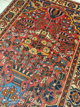 Charger l&#39;image dans la galerie, Tapis Antique Bakhtiar tissé main n°10238_205×150
