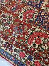 Charger l&#39;image dans la galerie, Tapis Bakhtiar tissé main n°9242_206×132
