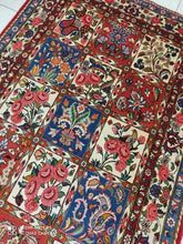 Charger l&#39;image dans la galerie, Tapis Bakhtiar tissé main n°9242_206×132
