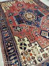 Charger l&#39;image dans la galerie, Tapis Nahavand tissé main n°18746_206×148
