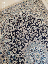 Charger l'image dans la galerie, Tapis Nain fait main n°9132_208×118
