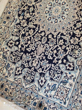 Charger l'image dans la galerie, Tapis Nain fait main n°9132_208×118
