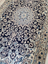 Charger l'image dans la galerie, Tapis Nain fait main n°9132_208×118
