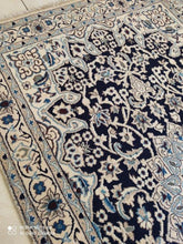 Charger l'image dans la galerie, Tapis Nain fait main n°9132_208×118
