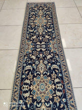 Charger l&#39;image dans la galerie, Tapis Nain fait main n°9086_208×55
