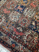 Charger l'image dans la galerie, Tapis Bakhtiar tissé main n°2731_210×134
