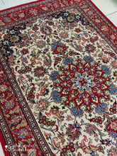 Charger l&#39;image dans la galerie, Tapis Ghom fait main n°17957_212×145

