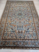 Charger l&#39;image dans la galerie, Tapis Ghom fait main n°19165_215×133
