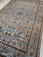 Charger l&#39;image dans la galerie, Tapis Ghom fait main n°19165_215×133
