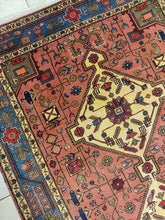 Charger l&#39;image dans la galerie, Tapis Nahavand tissé main n°17126_225×150
