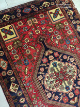 Charger l'image dans la galerie, Tapis Nahavand tissé main n°14104_237×155
