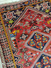 Charger l&#39;image dans la galerie, Tapis Ghachghai tissé main n°10186_240×157
