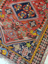 Charger l&#39;image dans la galerie, Tapis Ghachghai tissé main n°10186_240×157
