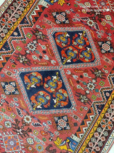 Charger l&#39;image dans la galerie, Tapis Ghachghai tissé main n°10186_240×157
