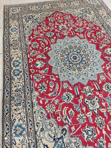 Tapis Nain tissé main n°13479_242×159