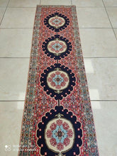 Charger l'image dans la galerie, Tapis Kurdistan fait main n°7004K_250×52
