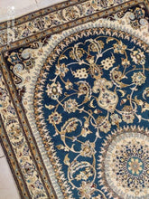 Charger l'image dans la galerie, Tapis Nain tissé main n°4565_251×155

