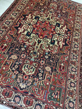 Charger l&#39;image dans la galerie, Tapis Bakhtiar tissé main n°18467_266×167
