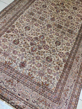 Charger l'image dans la galerie, Tapis Cachemire soie noué main n°26_270×170
