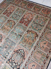 Charger l'image dans la galerie, Tapis Cachemire soie noué main n°21_276×188
