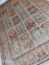 Charger l'image dans la galerie, Tapis Cachemire soie noué main n°21_276×188
