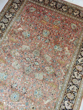 Charger l'image dans la galerie, Tapis Cachemire soie noué main n°13_280×187

