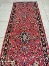 Charger l'image dans la galerie, Tapis Sarouk fait main n°18001_282×80
