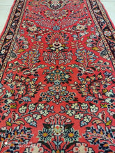 Charger l'image dans la galerie, Tapis Sarouk fait main n°18001_282×80
