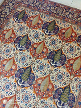 Charger l'image dans la galerie, Grand Tapis Mahvelat fait main n°3956_283×217
