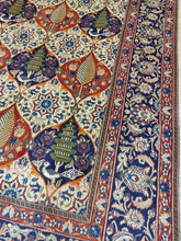 Charger l'image dans la galerie, Grand Tapis Mahvelat fait main n°3956_283×217
