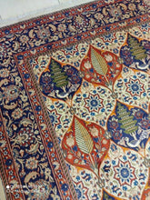 Charger l'image dans la galerie, Grand Tapis Mahvelat fait main n°3956_283×217
