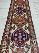 Charger l'image dans la galerie, Tapis Ardebil fait main n°12832_284×70
