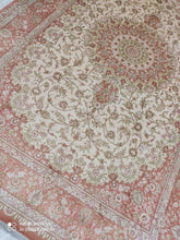 Charger l'image dans la galerie, Tapis Ghom soie tissé main n°16662_286×194
