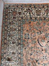 Charger l&#39;image dans la galerie, Tapis Cachemire soie noué main n°29_286×196
