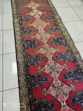 Charger l'image dans la galerie, Tapis Kurdistan fait main n°14698_288×87
