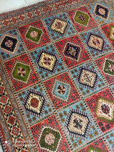 Charger l'image dans la galerie, GRAND Tapis Yalameh tissé main n°16429_290×200

