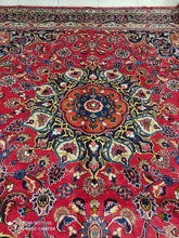 Charger l&#39;image dans la galerie, Tapis carré Machad fait main n°9573_290×297
