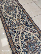 Charger l&#39;image dans la galerie, Tapis Nain fait main n°9089_290×55
