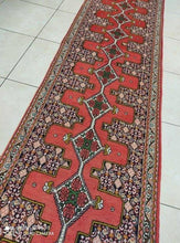 Charger l&#39;image dans la galerie, Tapis Kurdistan tissé main n°13521_292×73
