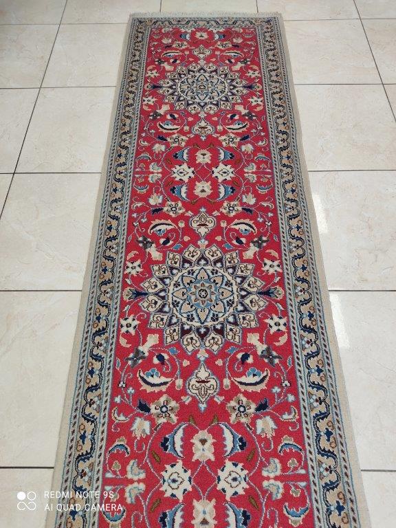 Tapis Nain fait main n°3524_293×69