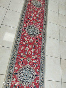 Tapis Nain fait main n°3524_293×69