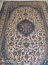 Charger l&#39;image dans la galerie, Grand Tapis Nain tissé main n°19487_300×198
