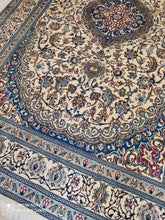 Charger l&#39;image dans la galerie, Grand Tapis Nain tissé main n°19487_300×198
