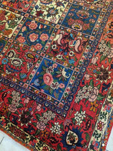 Charger l'image dans la galerie, Grand Tapis Bakhtiar tissé main n°13734_300×208
