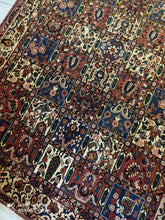 Charger l'image dans la galerie, Grand Tapis Bakhtiar noué main n°5154_303×210
