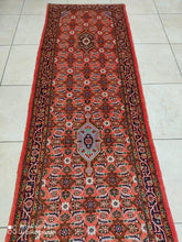 Charger l'image dans la galerie, Tapis Bidjard fait main n°13518_303×78
