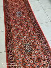 Charger l'image dans la galerie, Tapis Bidjard fait main n°13518_303×78
