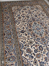 Charger l'image dans la galerie, Grand Tapis Kachan fait main n°12345_304×200
